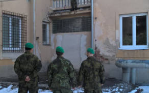V Bechyni se vojáci učili podat pomocnou ruku