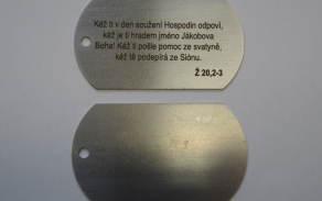 "Psí známka" s Biblickým citátem
