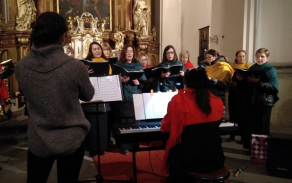 Adventní koncert ve vojenském kostele.