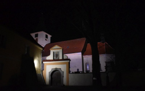 Kostel Všech svatých v Kovářově.