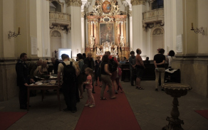 Noc kostelů ve vojenském kostele sv. Jana Nepomuckého.